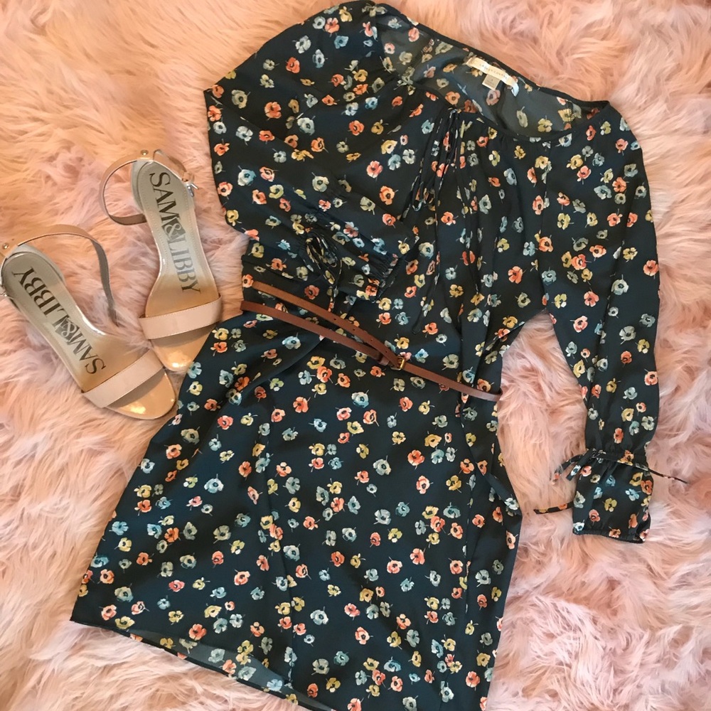 ❗️Last Chance ❗️Lauren Conrad 3/4 sleeve dress
